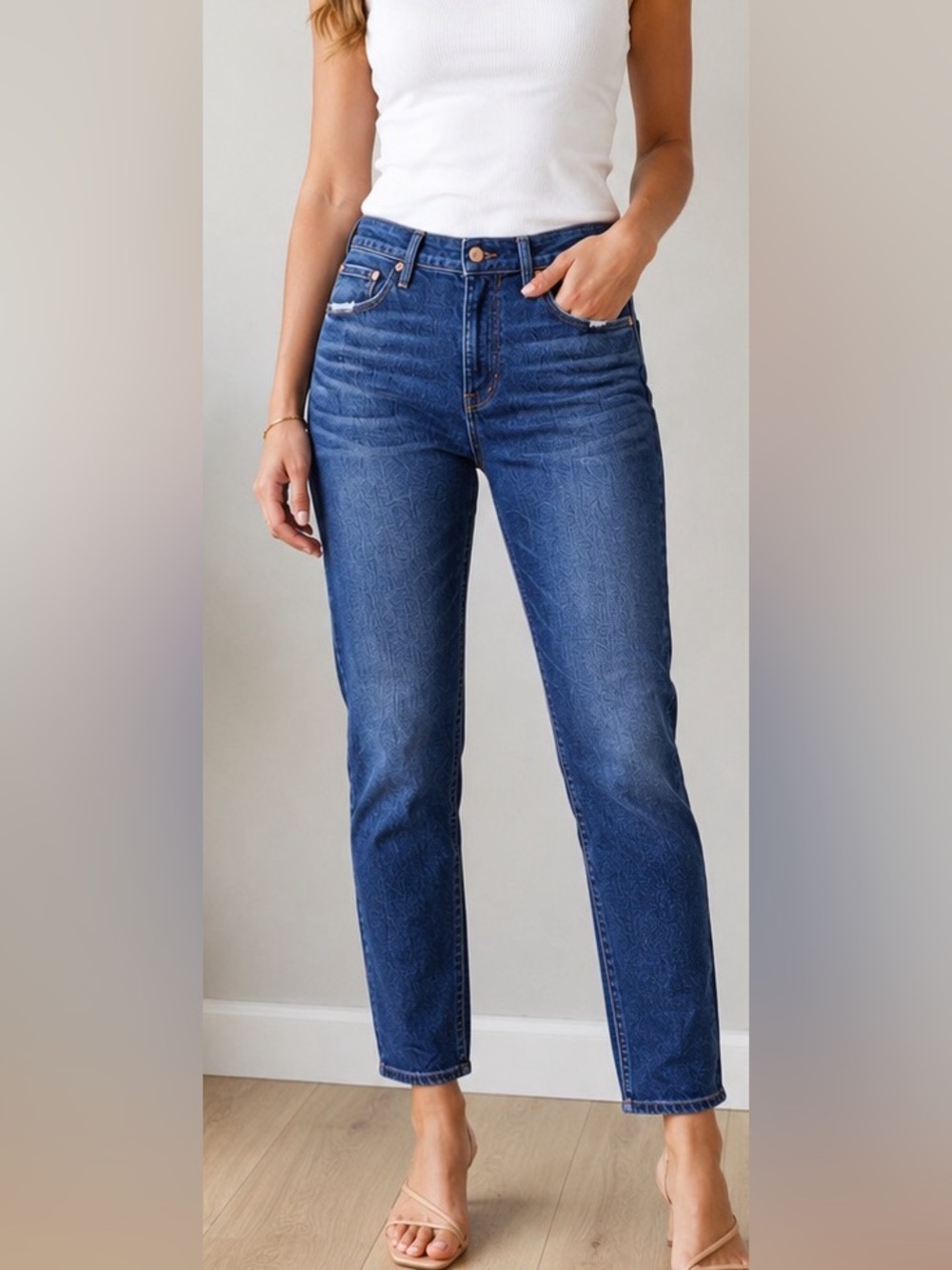 Madewell The High Rise Slim Distressed Boyfriend Capsule Wardrobe Jeans 32